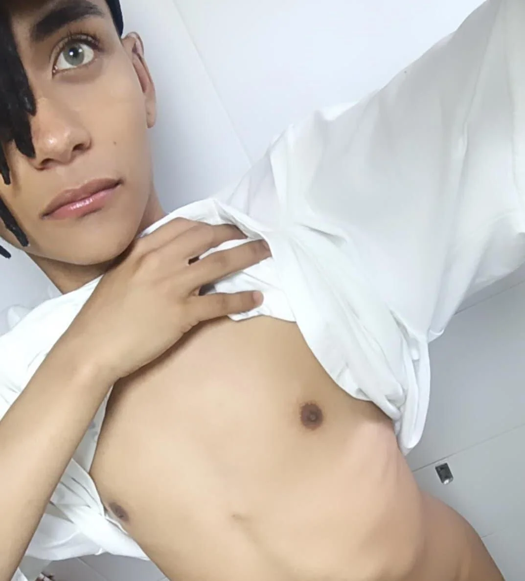XXX Porn Photo of Nude romeo_laurient 5
