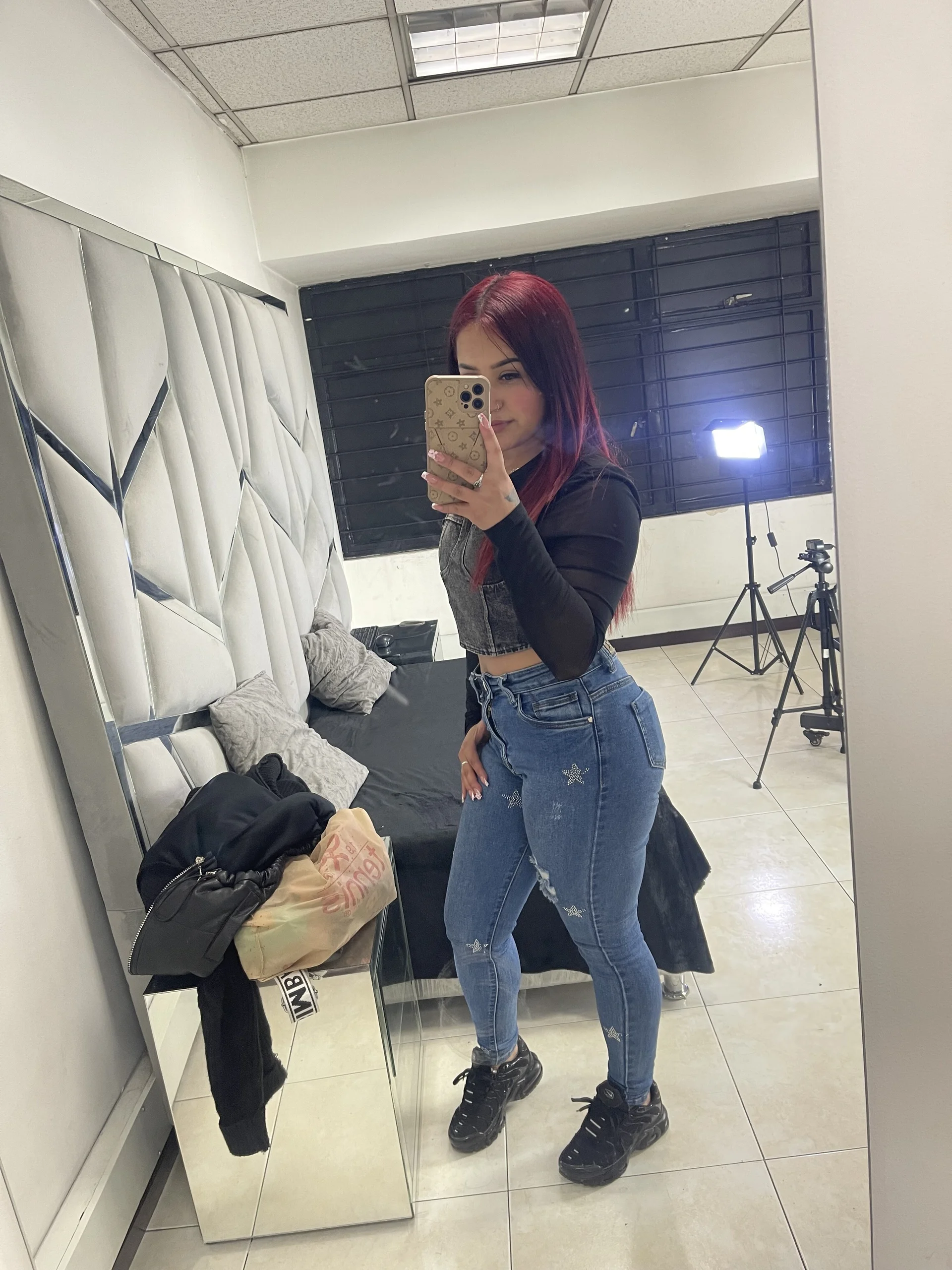 XXX Porn Photo of Nude IssysLeBlanc 7