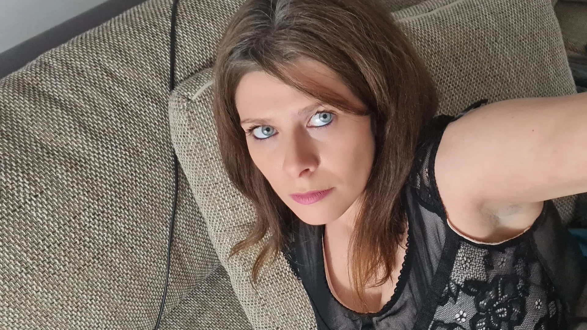 XXX Porn Photo of Nude Anne_Blueeyes 8