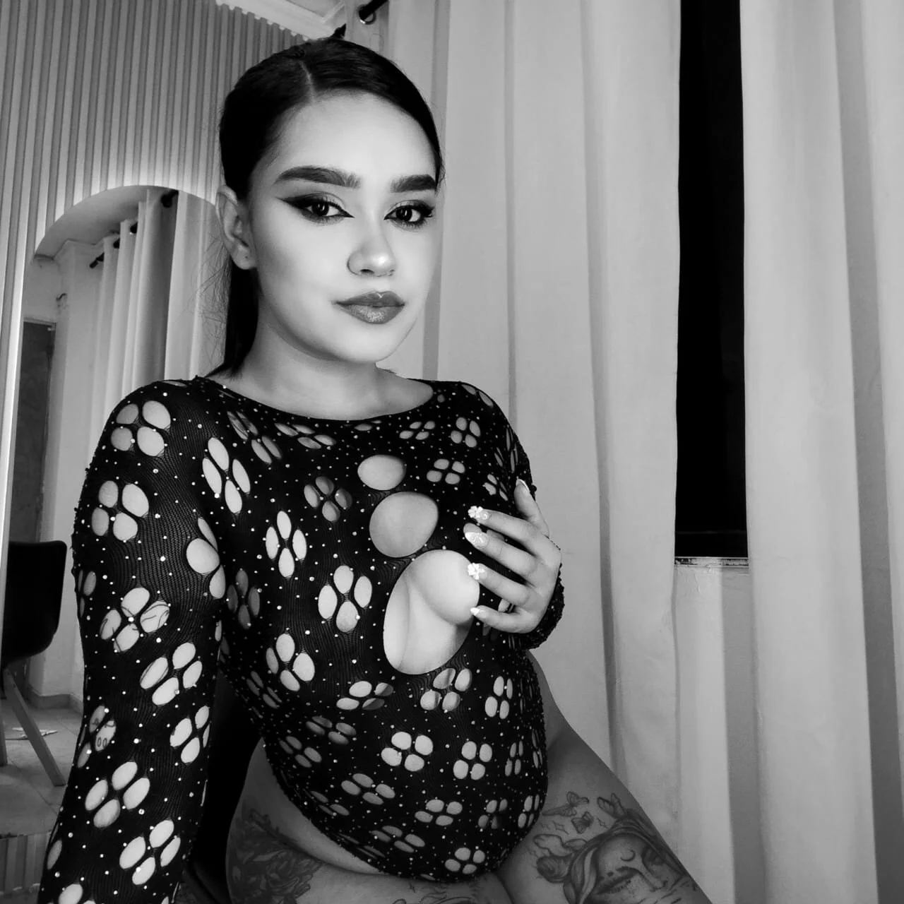 XXX Porn Photo of Nude coraline_v 10
