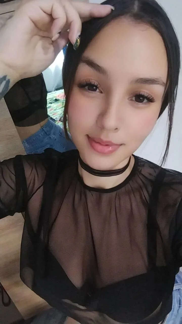 XXX Porn Photo of Nude Emi_Glow 4