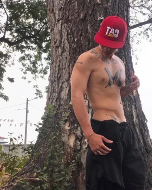 XXX Porn Photo of Nude maxwell_crazy1 2