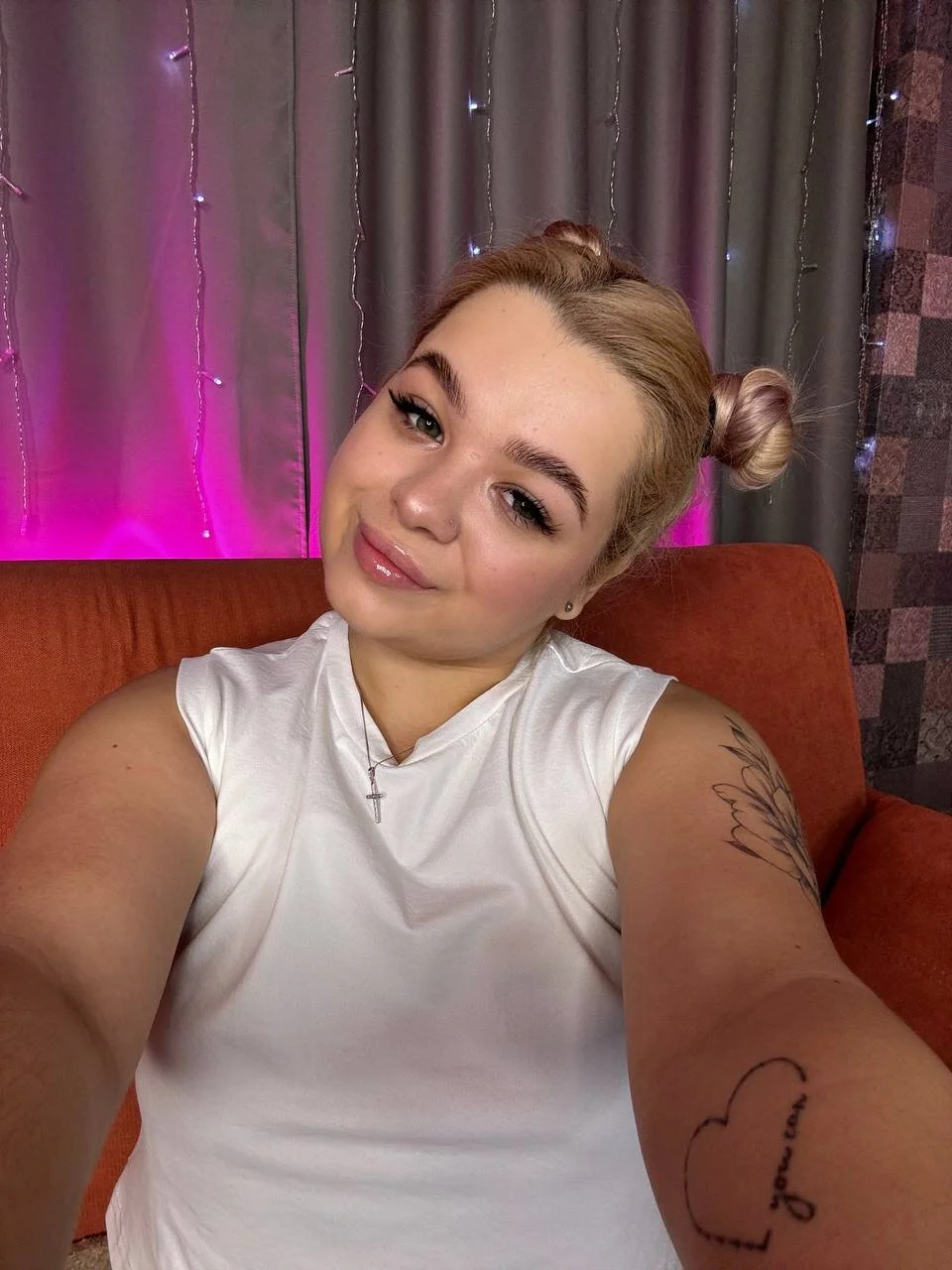 XXX Porn Photo of Nude Adel_Muse 2