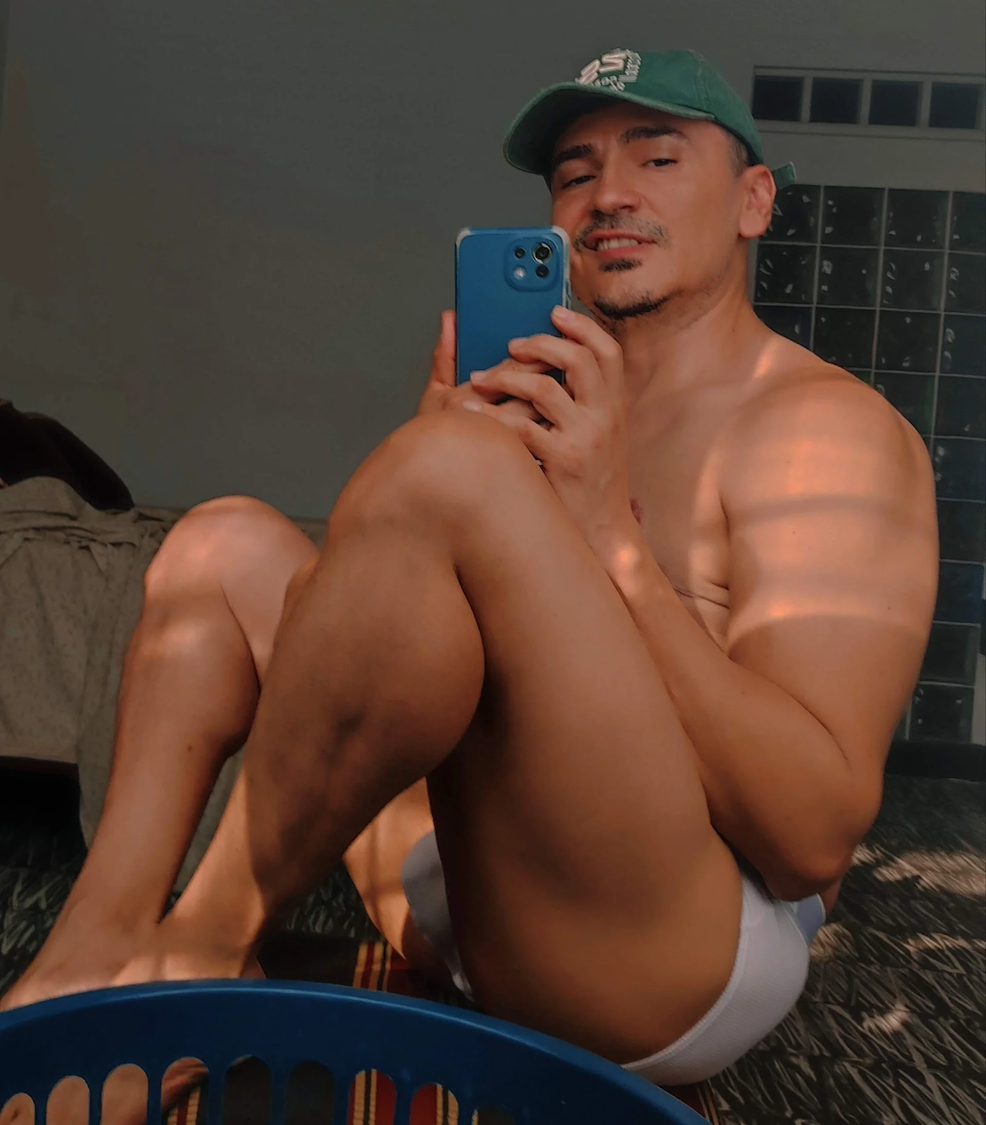 XXX Porn Photo of Nude theroomboy 7