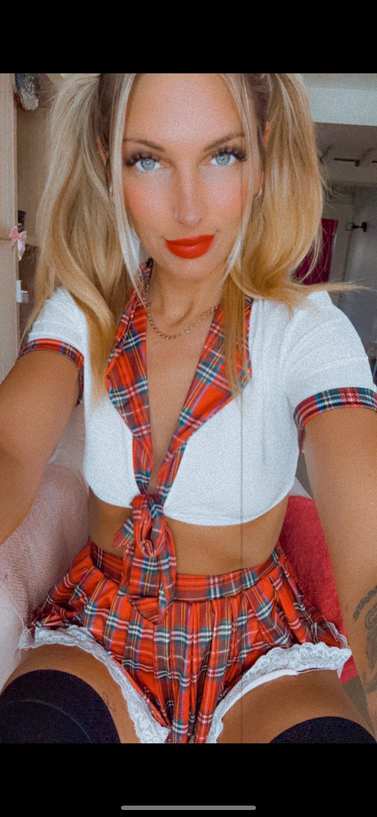 XXX Porn Photo of Nude Ly_die 36