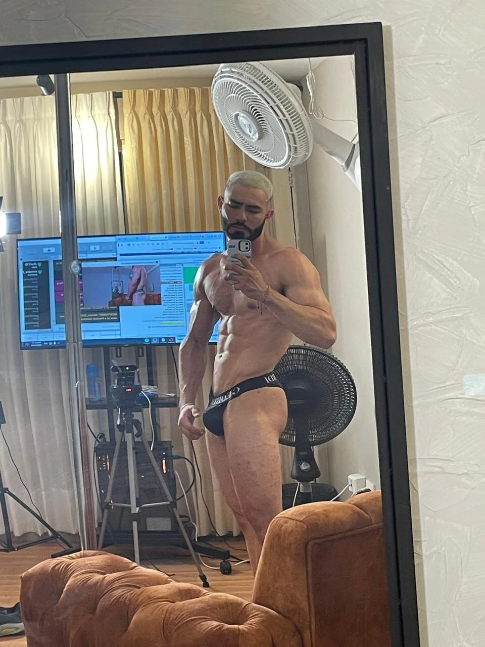 XXX Porn Photo of Nude Austin_bolt 20