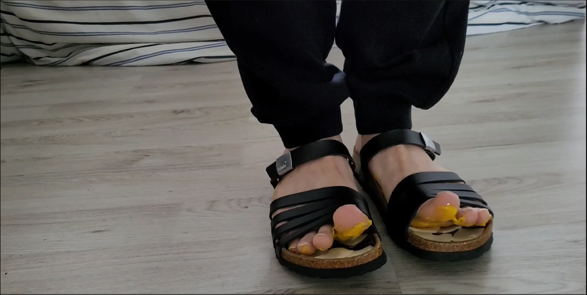 XXX Porn Photo of Nude Cheesefeet 1