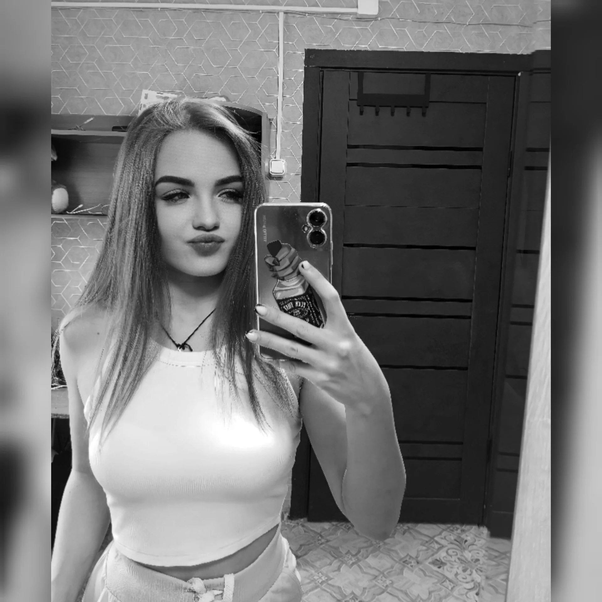 XXX Porn Photo of Nude MsLizzHere 2