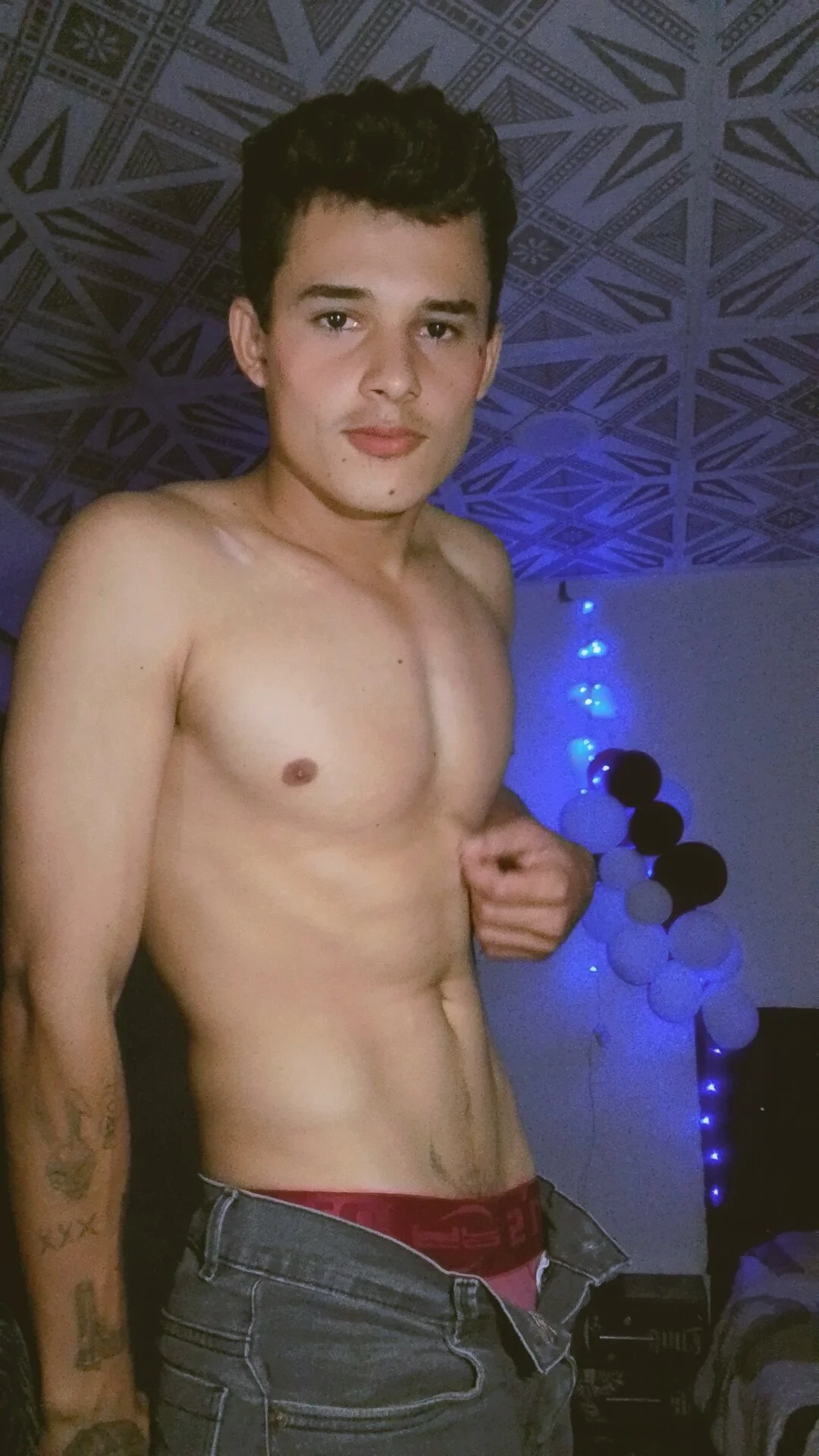 XXX Porn Photo of Nude wendyfreddy 70