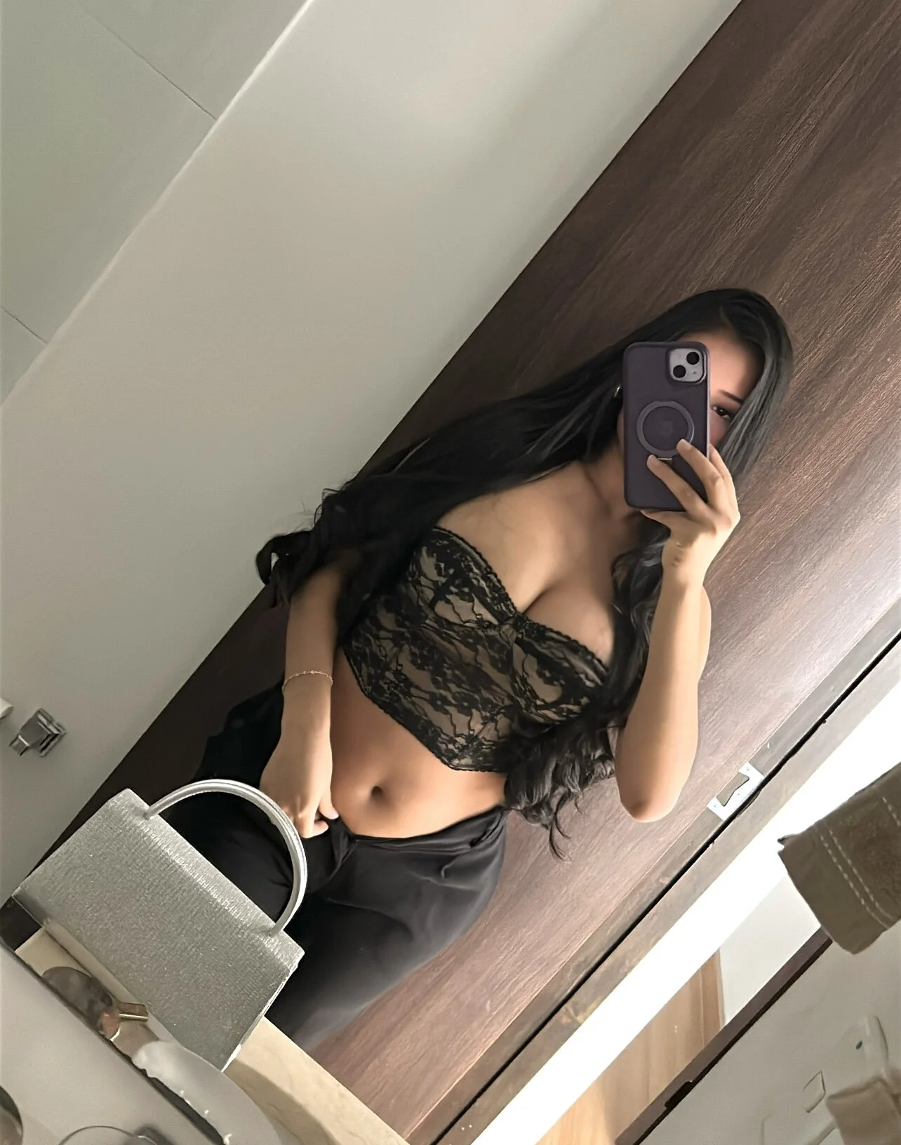 XXX Porn Photo of Nude KarolHiltom 2