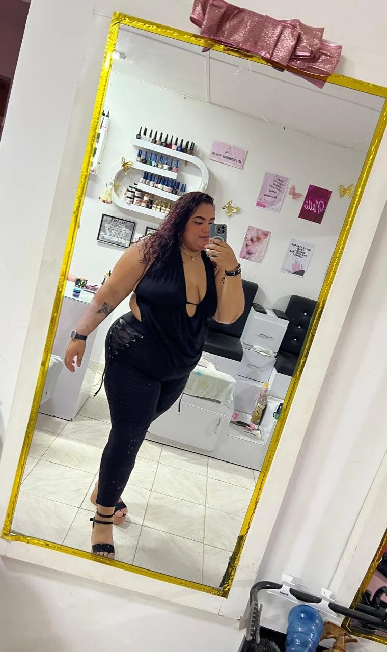 XXX Porn Photo of Nude Violetcurvyasm 4