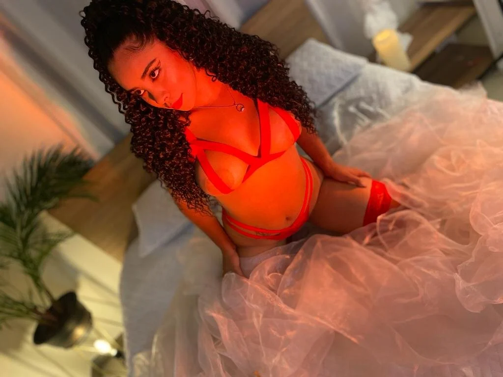 XXX Porn Photo of Nude aleja_belle 9