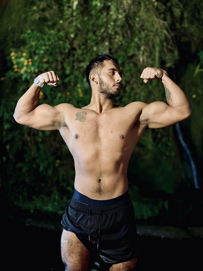 XXX Porn Photo of Nude romanpearce_ 5