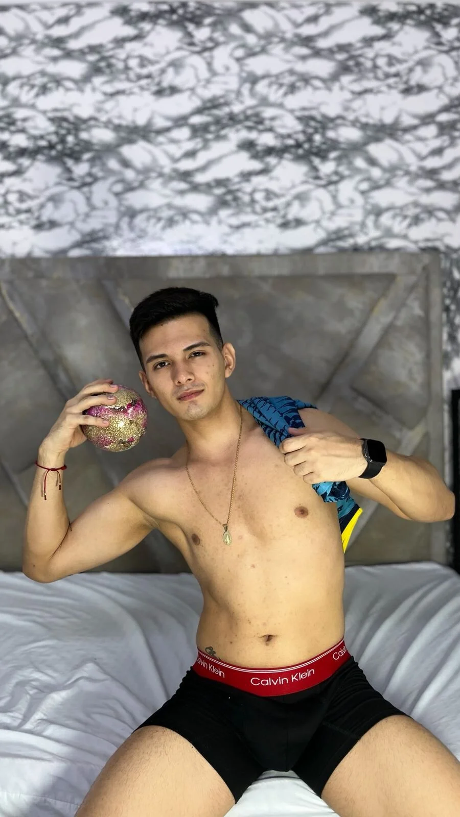 XXX Porn Photo of Nude GoldenBoyM 42