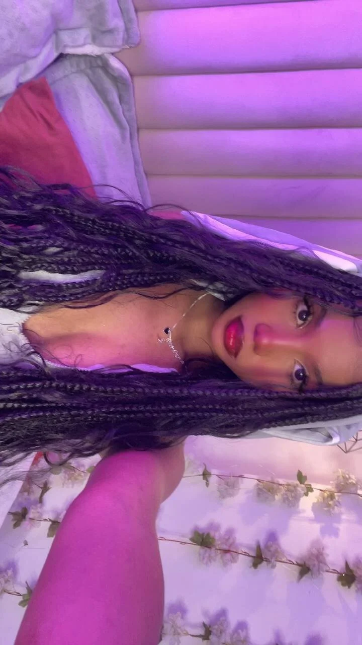 XXX Porn Photo of Nude Gigi_Strawberry 19