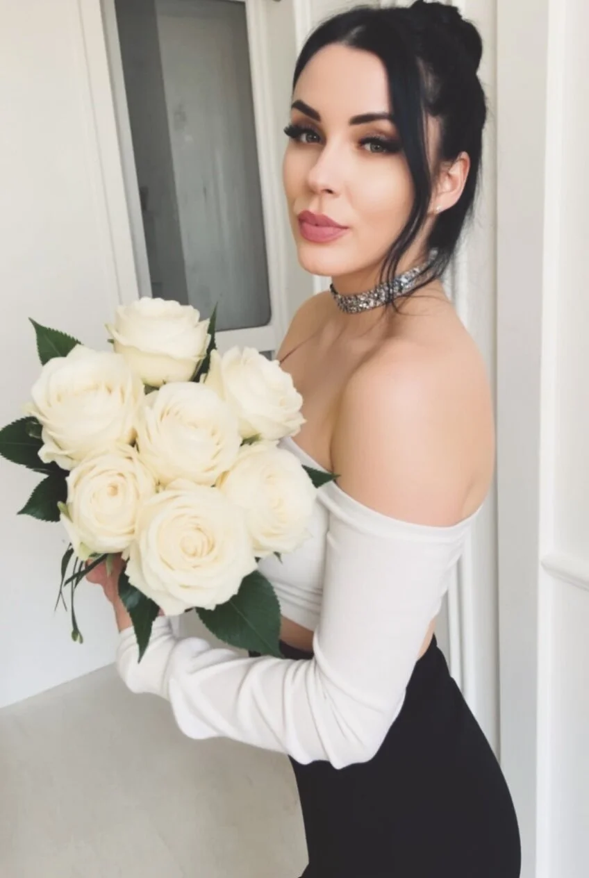 XXX Porn Photo of Nude Mia_Mayer 2