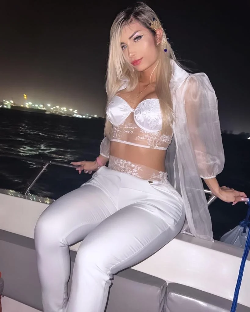 XXX Porn Photo of Nude briana_wonder69xxx 2