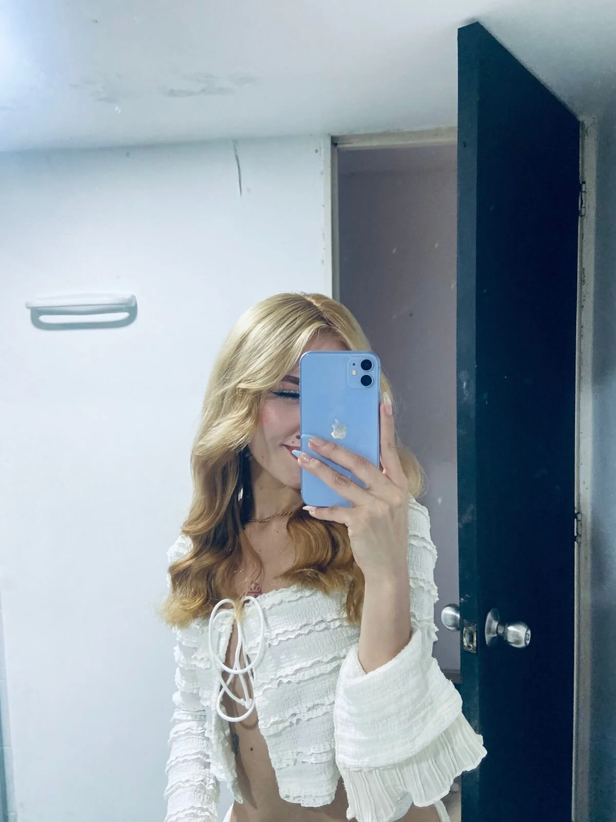 XXX Porn Photo of Nude emily_pons 2
