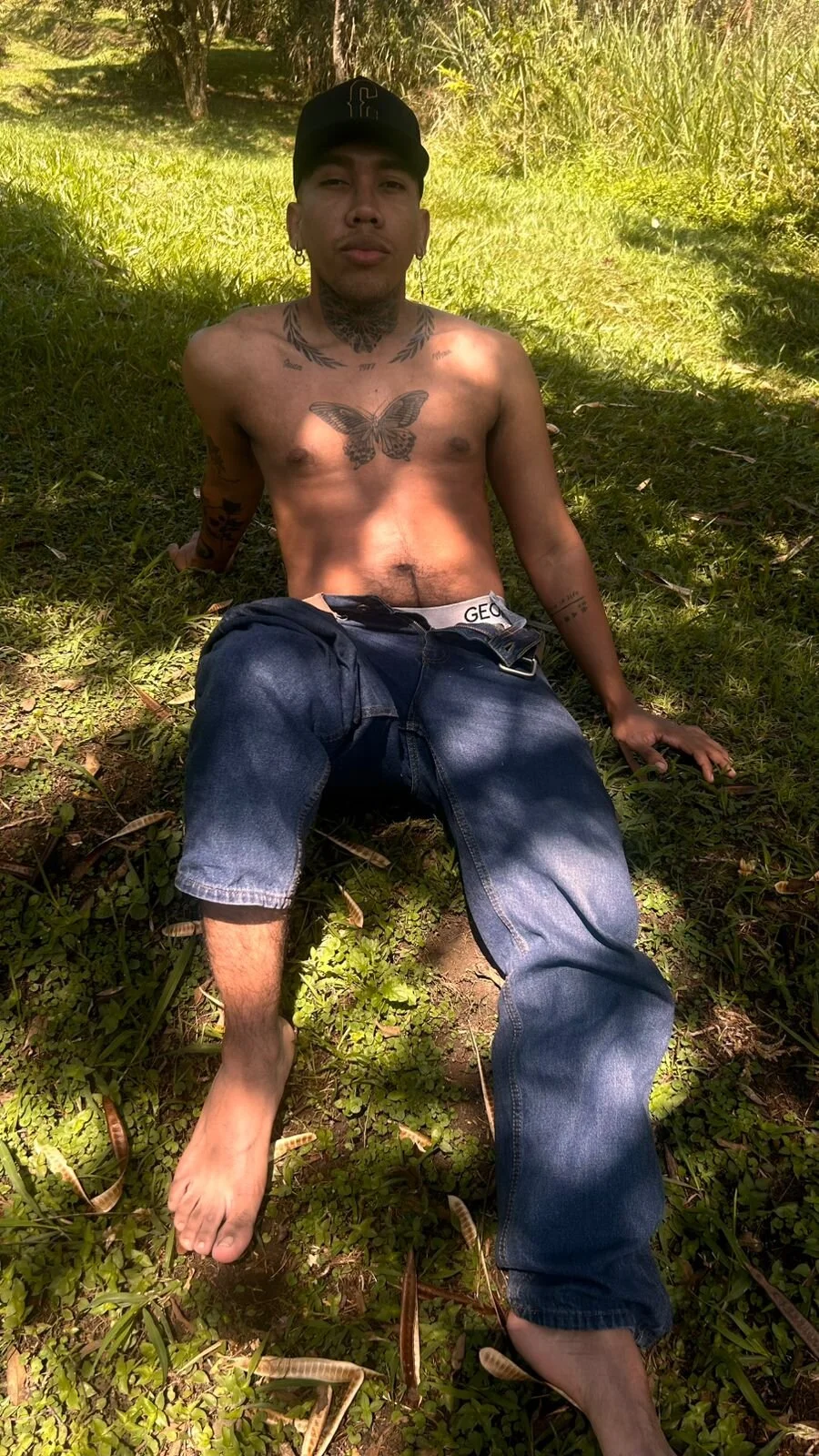 XXX Porn Photo of Nude ThiagoBerry 12