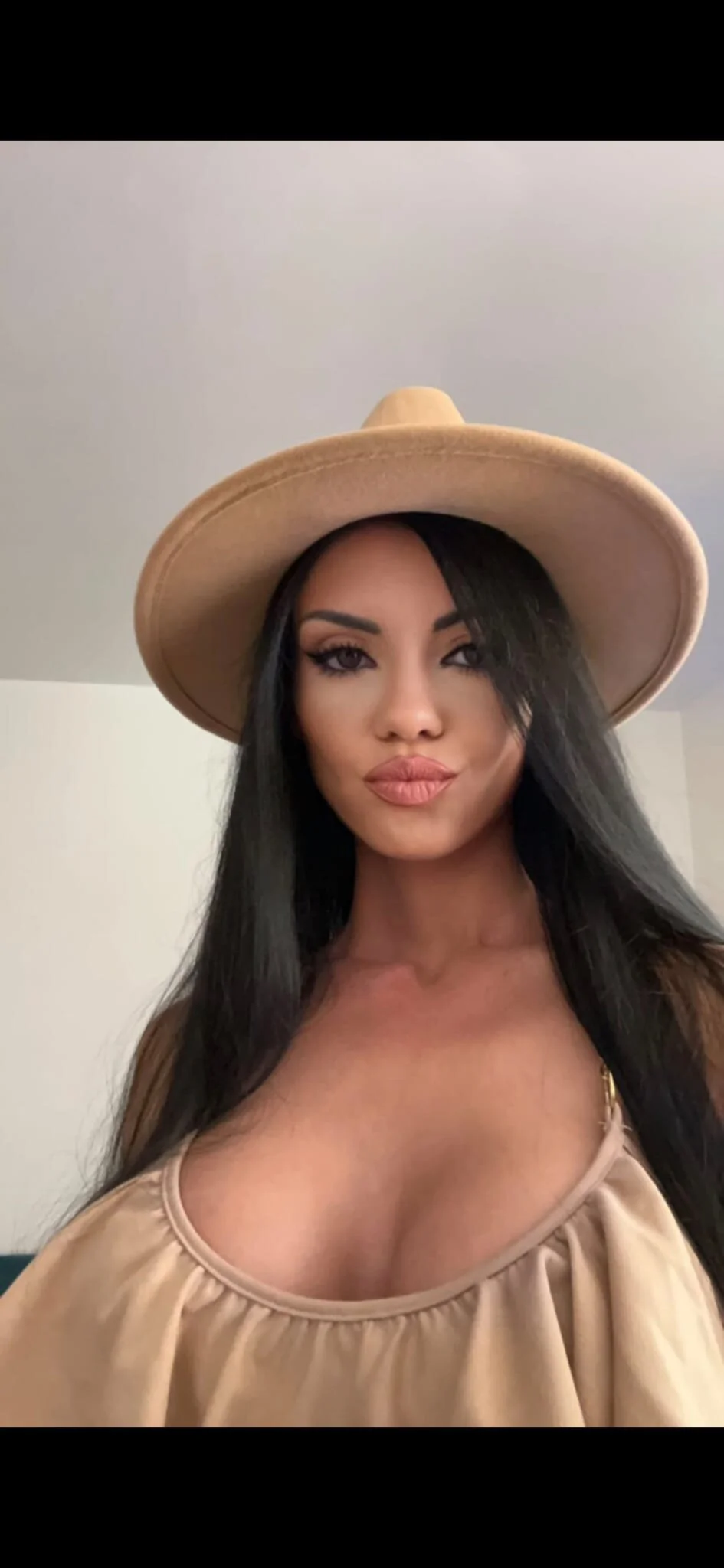 XXX Porn Photo of Nude gloriaa_shine 3