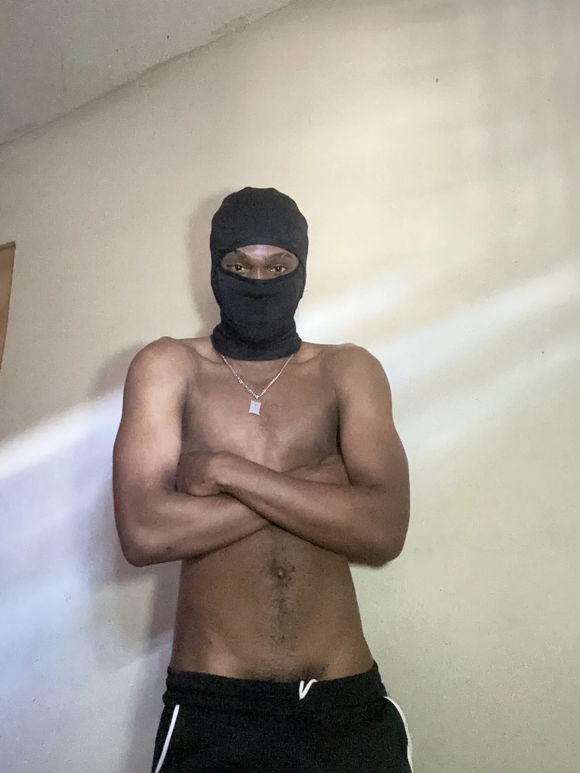 XXX Porn Photo of Nude MaskedBoiiXL 4