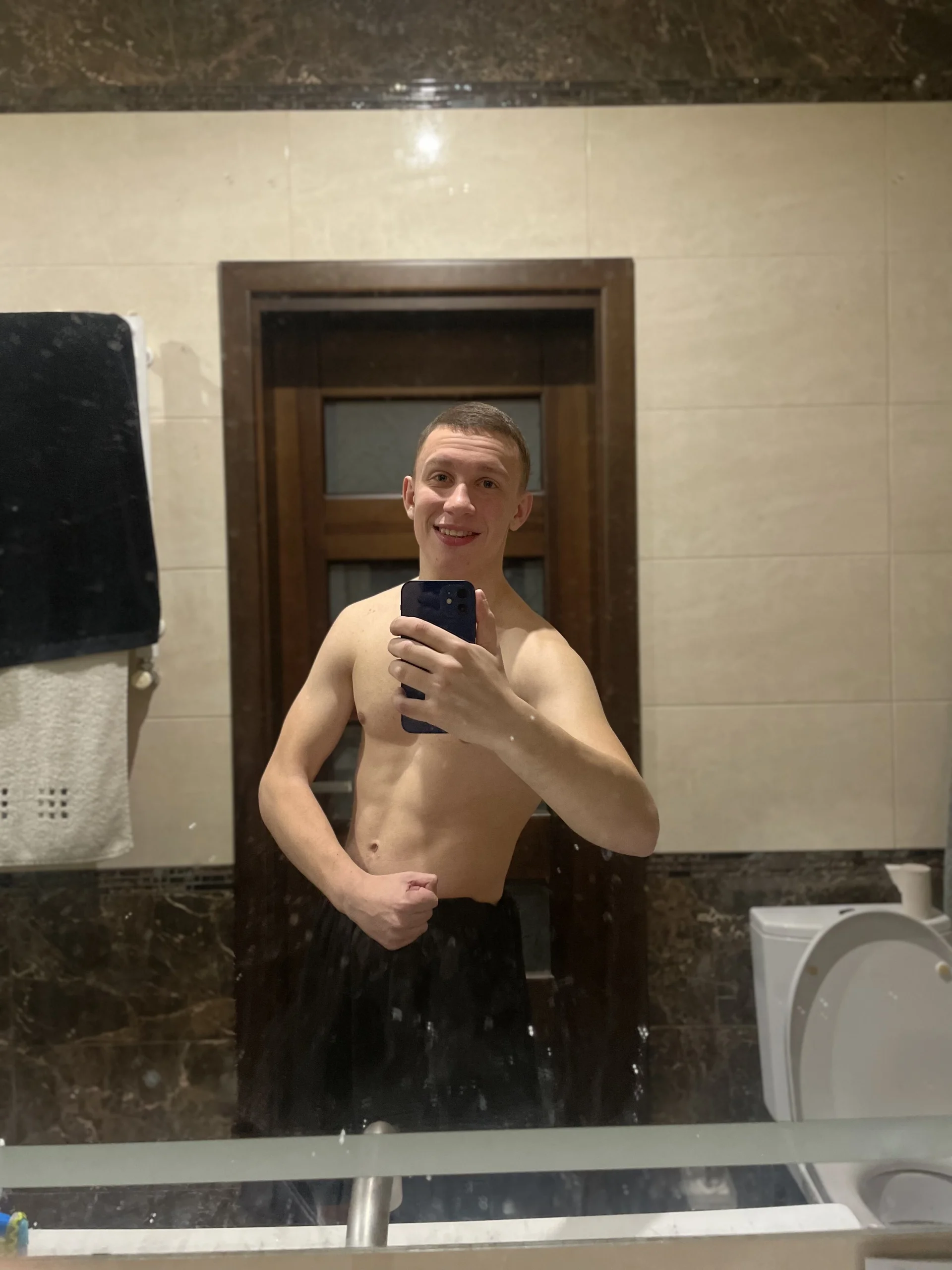 XXX Porn Photo of Nude Orest_Goldi 2
