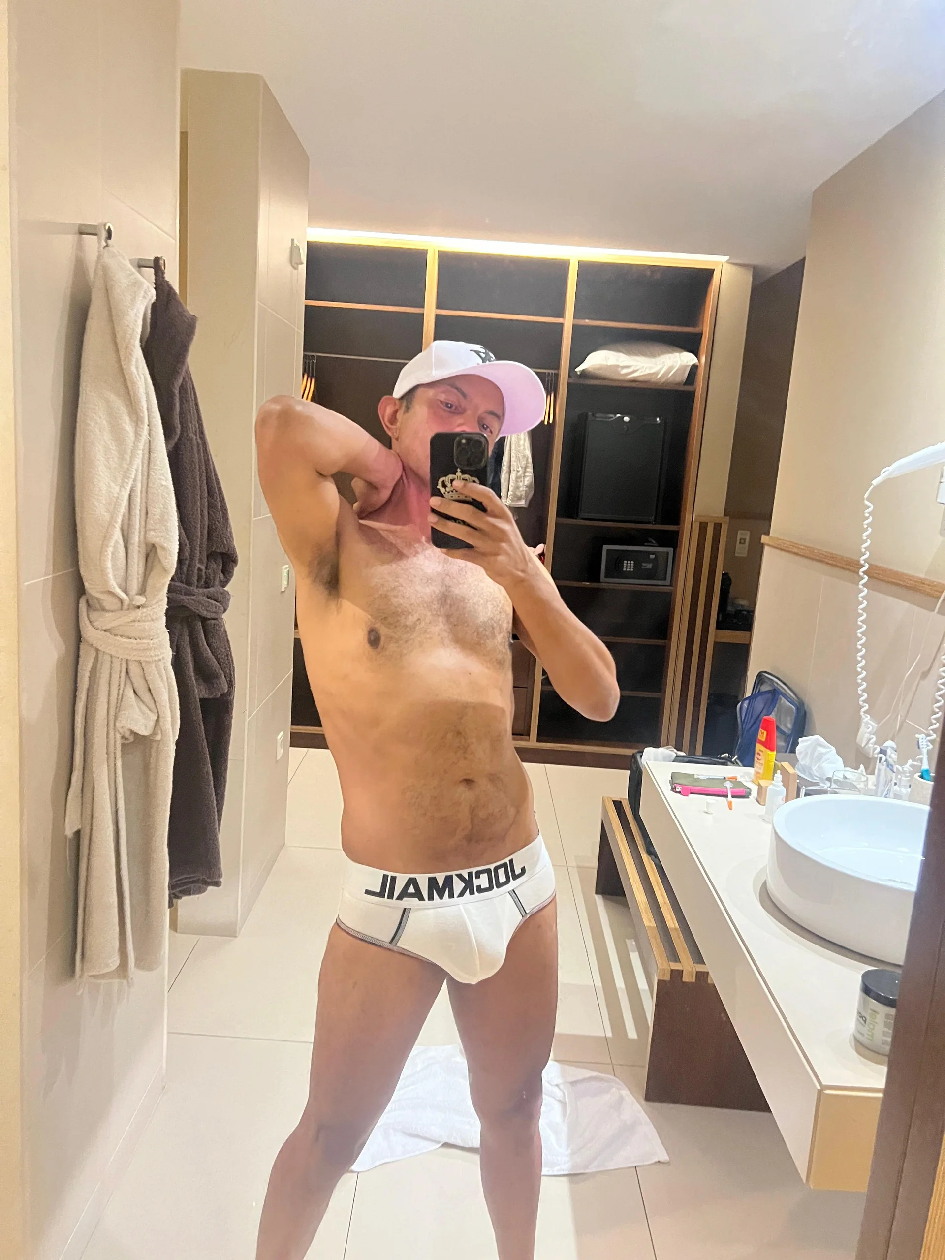 XXX Porn Photo of Nude XxvanxX 1