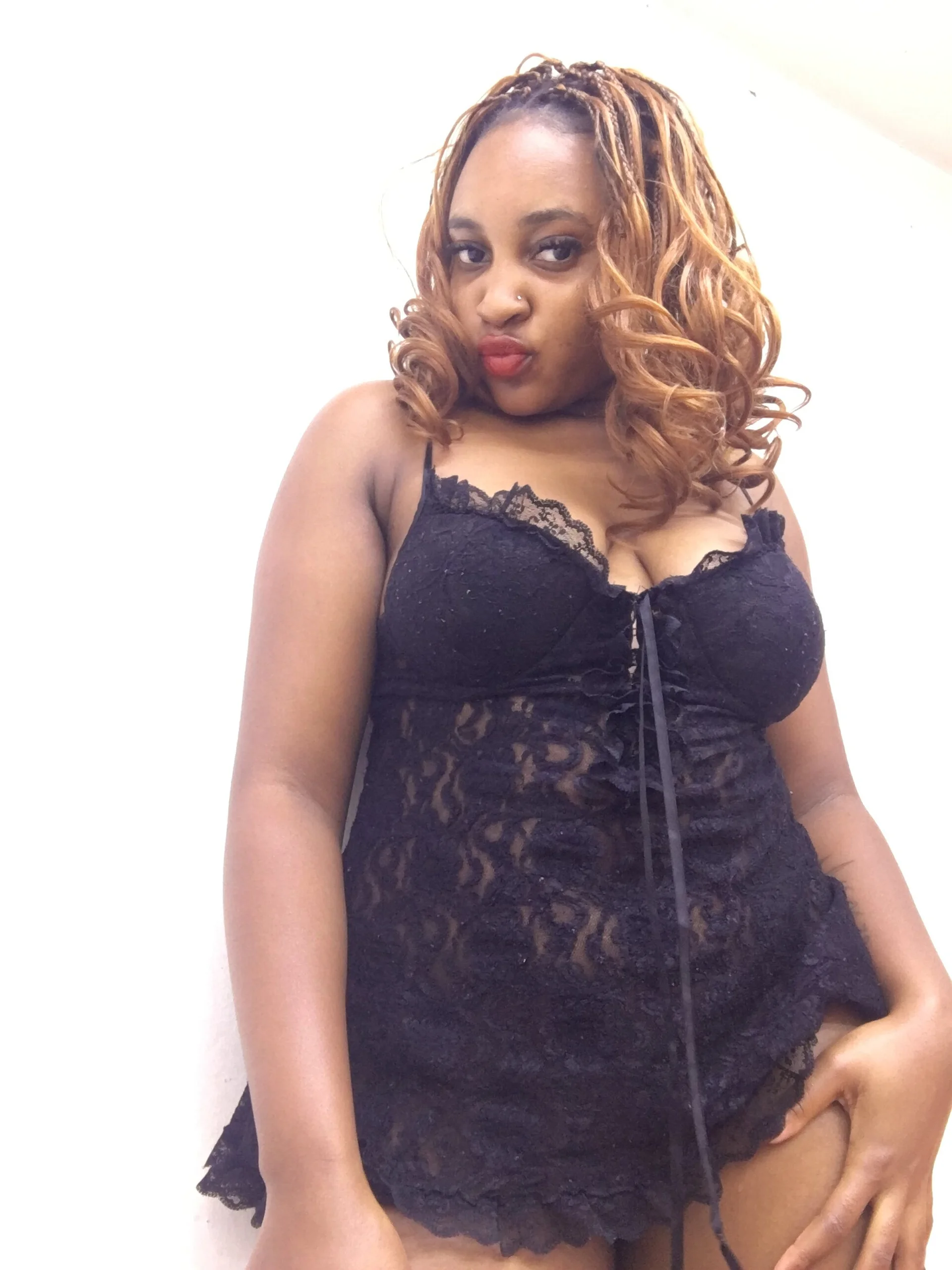 XXX Porn Photo of Nude HoneyGlowXXO 3