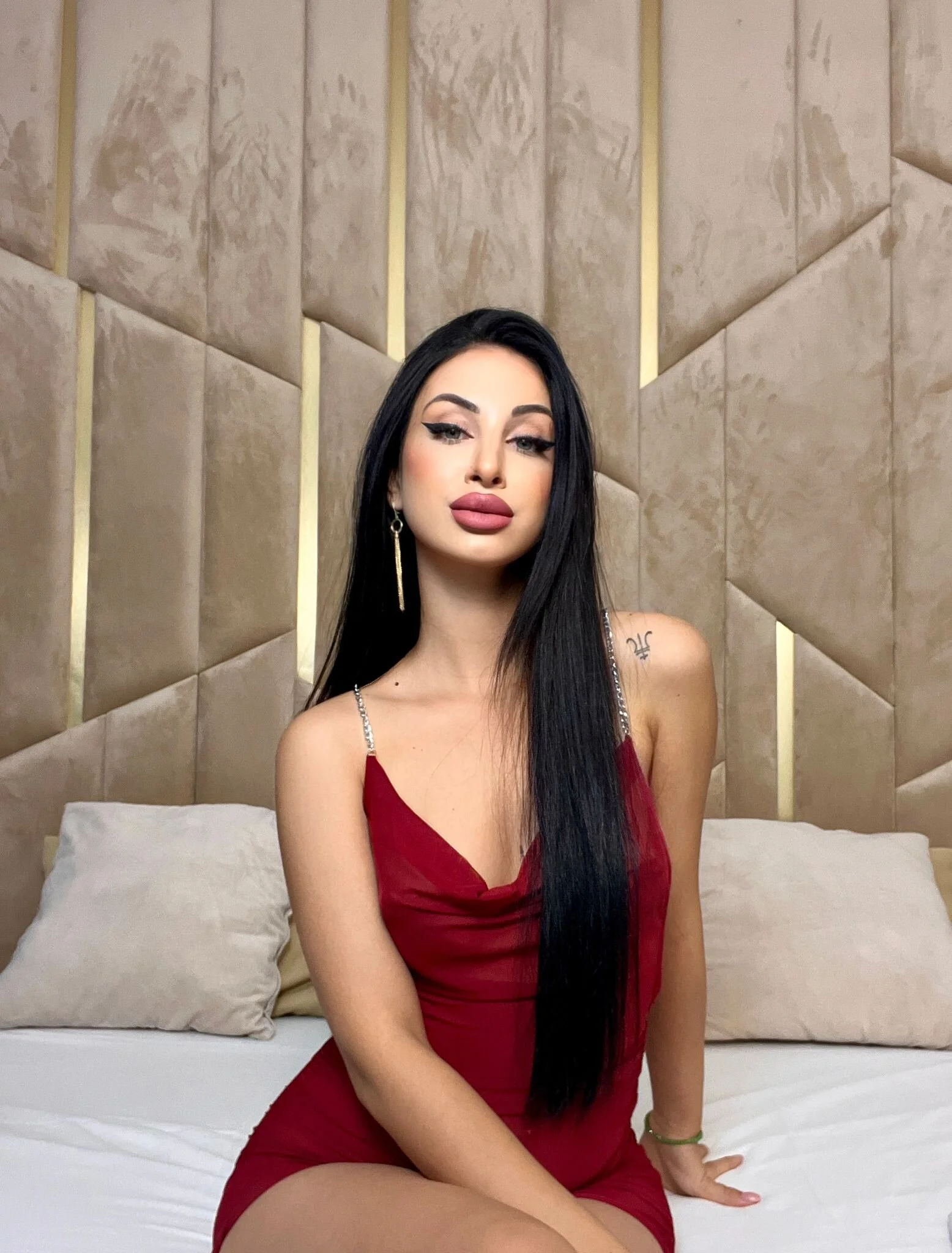 XXX Porn Photo of Nude Celine_Noir 12
