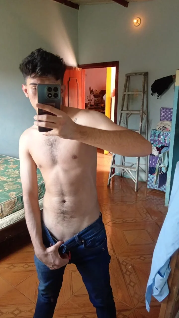 XXX Porn Photo of Nude MrWilliseo 9