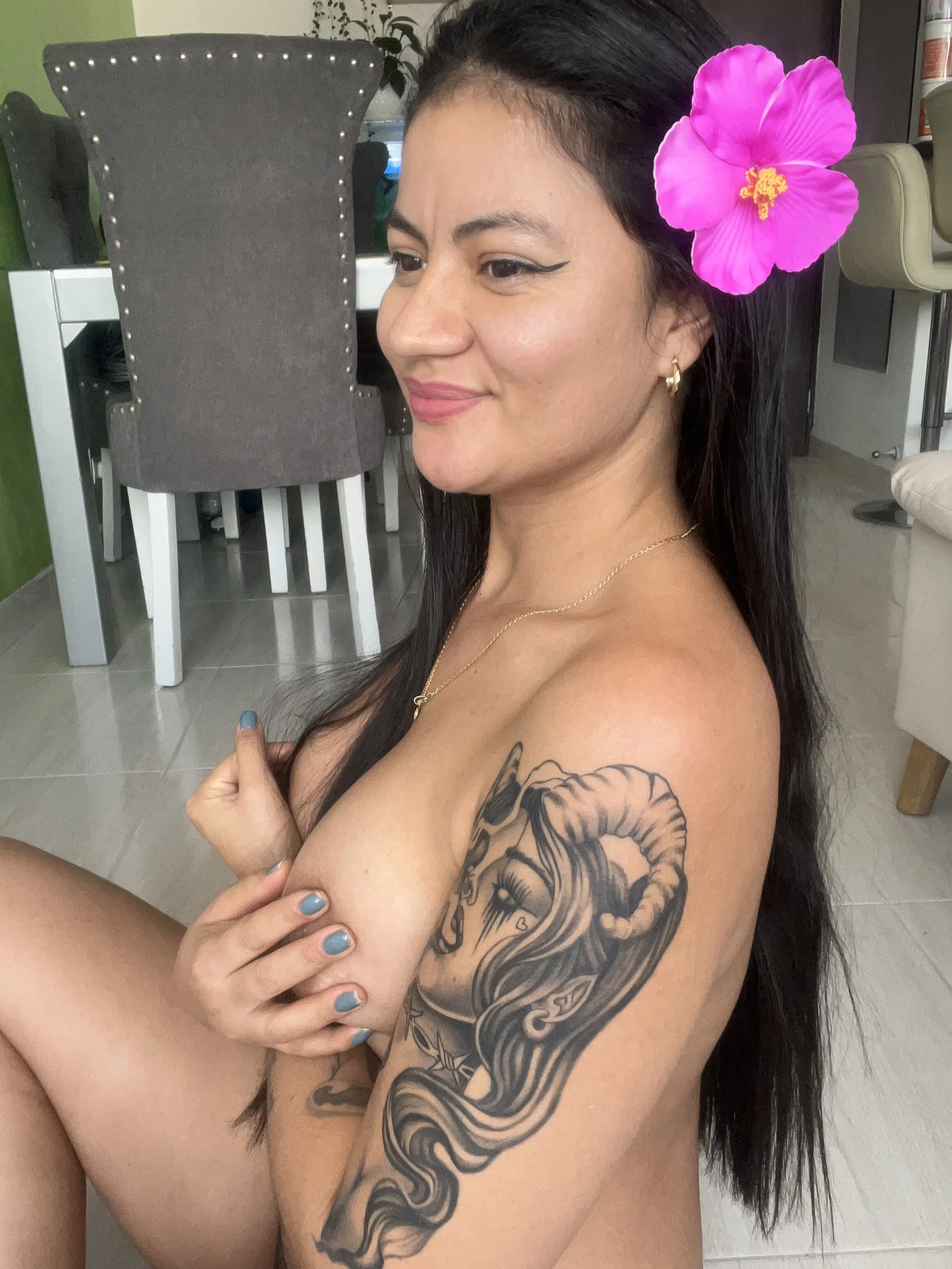 XXX Porn Photo of Nude lorennahernandez01 19
