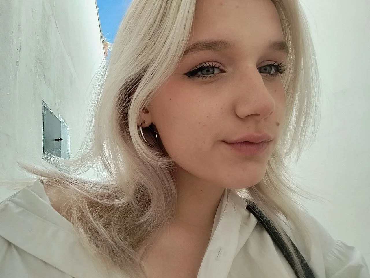 XXX Porn Photo of Nude MeowthLilu 13