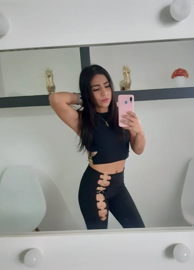 XXX Porn Photo of Nude emma-hiill 4
