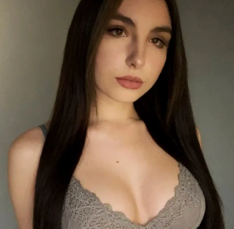 XXX Porn Photo of Nude Lizyy_baby 5