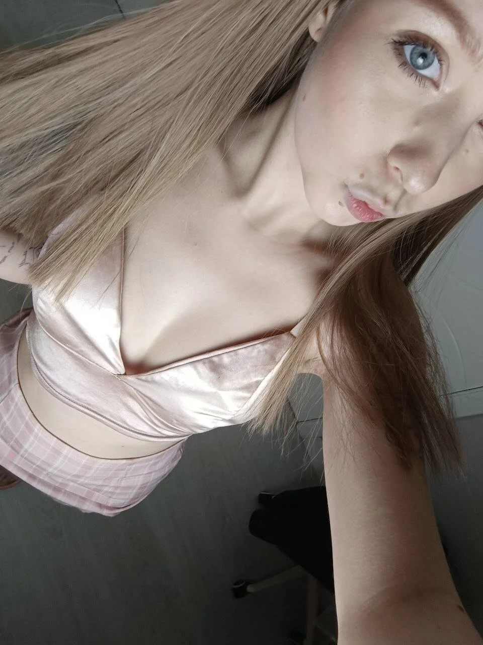 XXX Porn Photo of Nude margotandyou 5