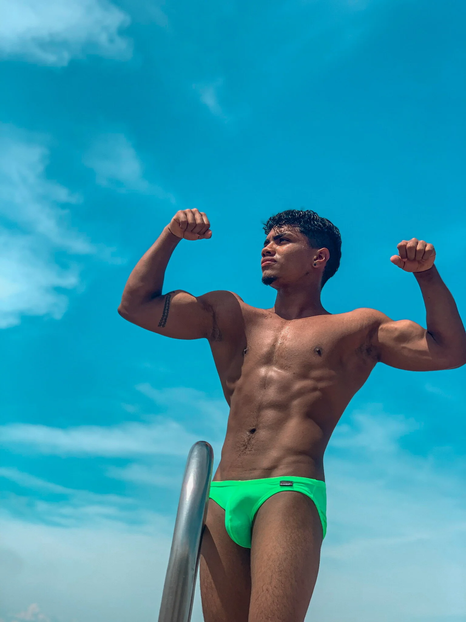 XXX Porn Photo of Nude Young_laroi 3