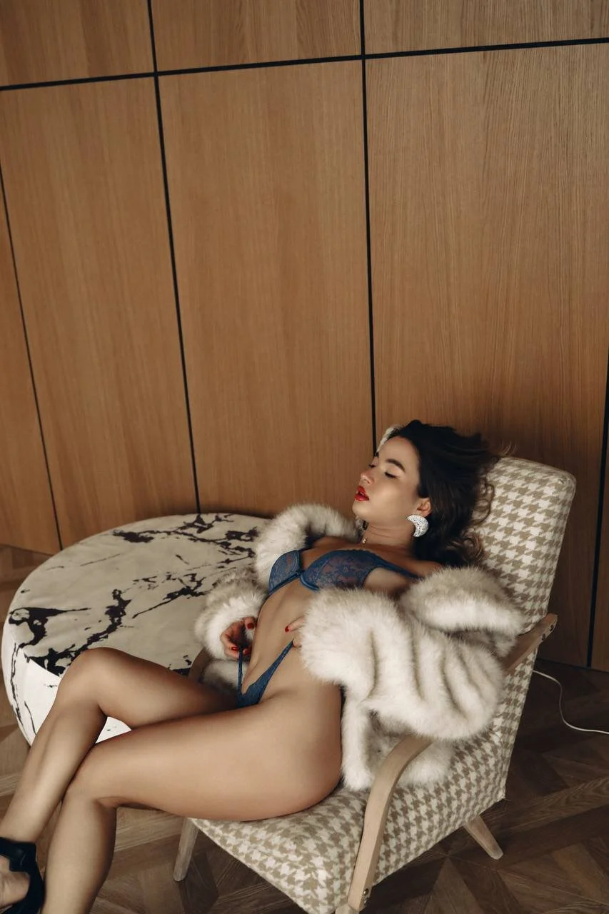 XXX Porn Photo of Nude Avvechloe 4