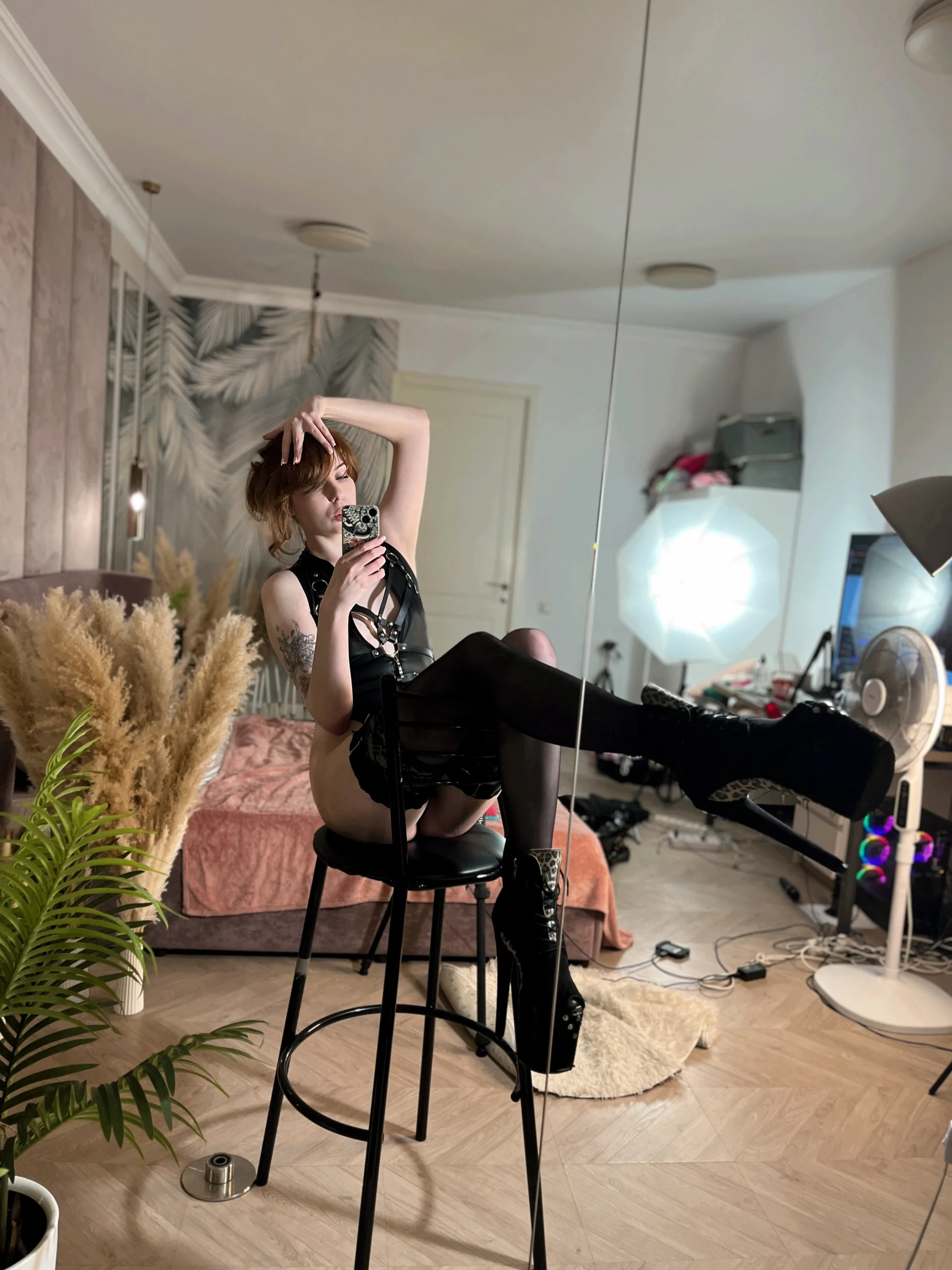 XXX Porn Photo of Nude VivanWestwood 26