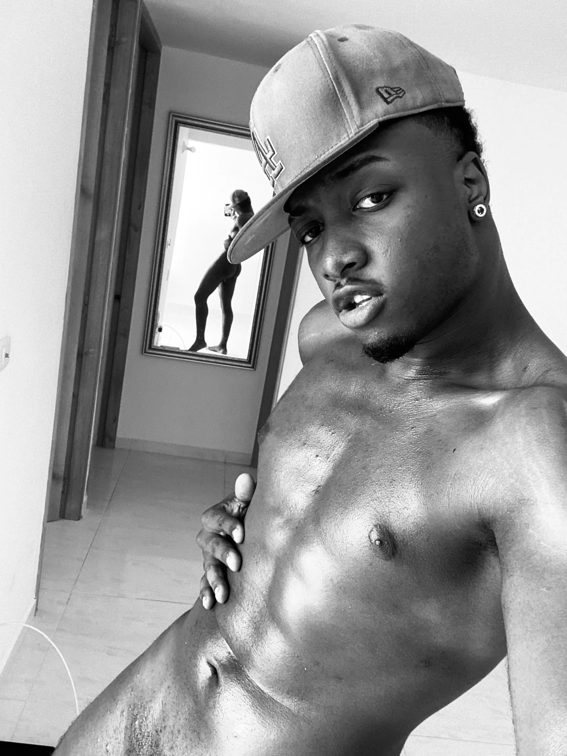 XXX Porn Photo of Nude King_Lamar_ 8