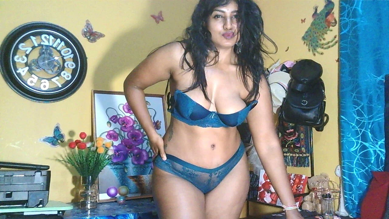 XXX Porn Photo of Nude RoyalIndianCreamPuff1 1