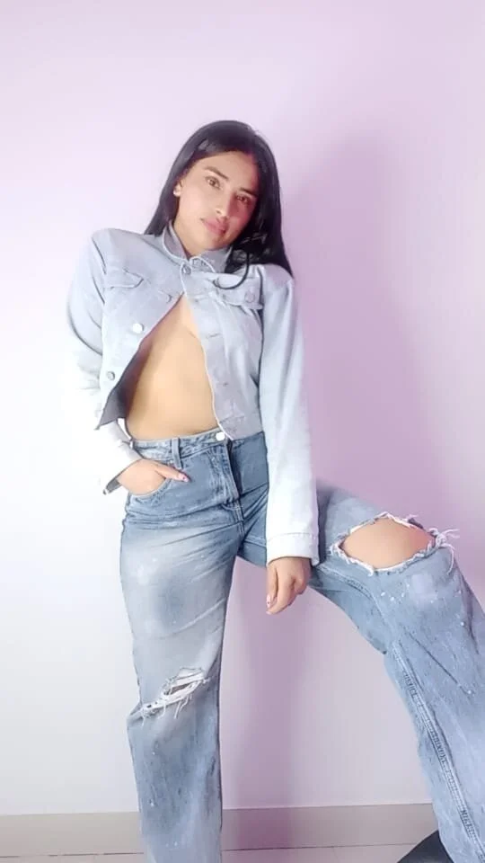 XXX Porn Photo of Nude Emilybta 14