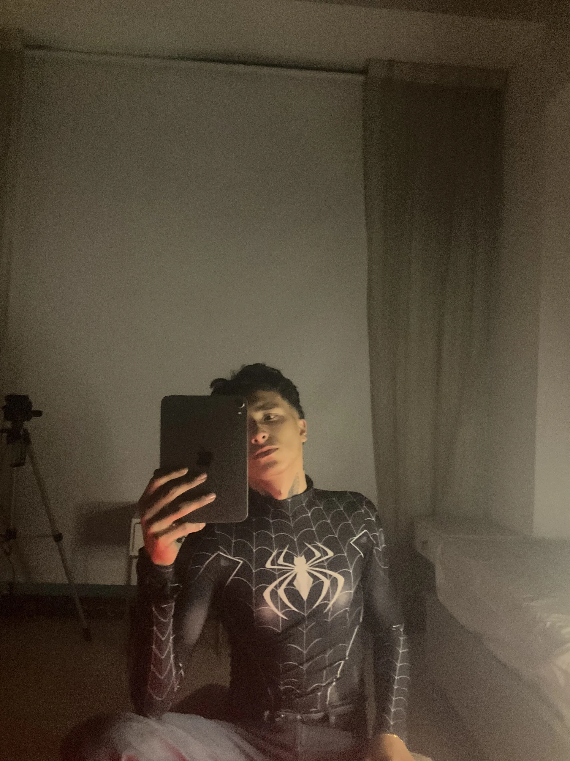 XXX Porn Photo of Nude derek_devil24 3