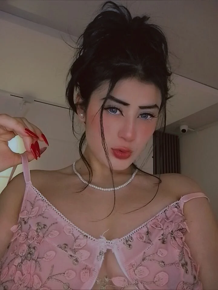 XXX Porn Photo of Nude fiorella_paris 11