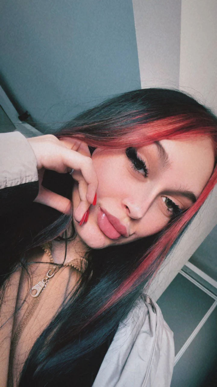 XXX Porn Photo of Nude HotBustyBabeX 90