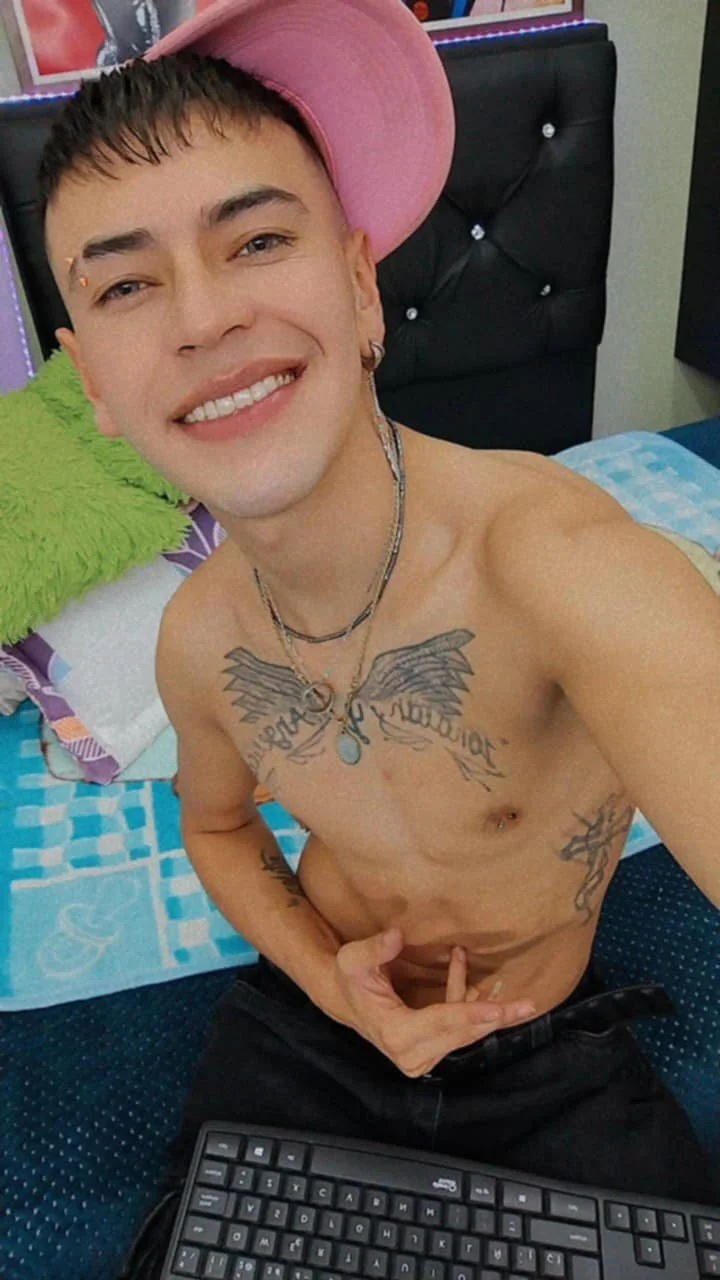 XXX Porn Photo of Nude Alexx_bigcockk_ 4