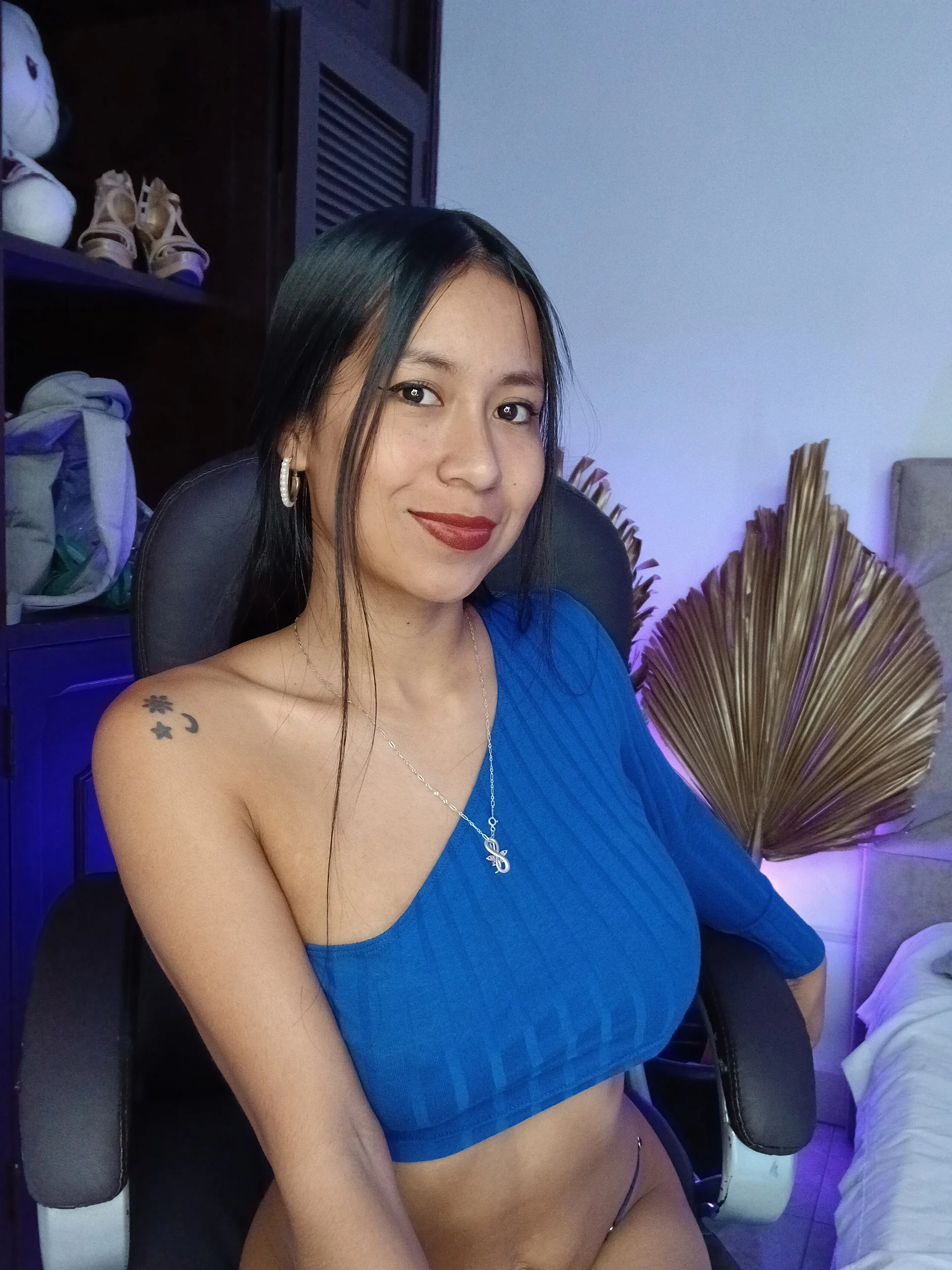 XXX Porn Photo of Nude KateValenciaa 4