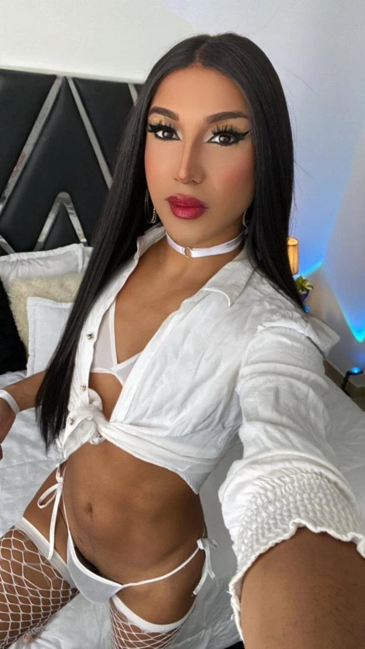 XXX Porn Photo of Nude AnikaDragun 20