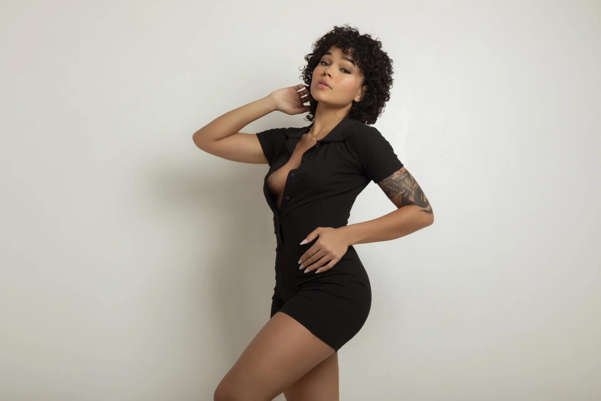 XXX Porn Photo of Nude izzyvega__ 9