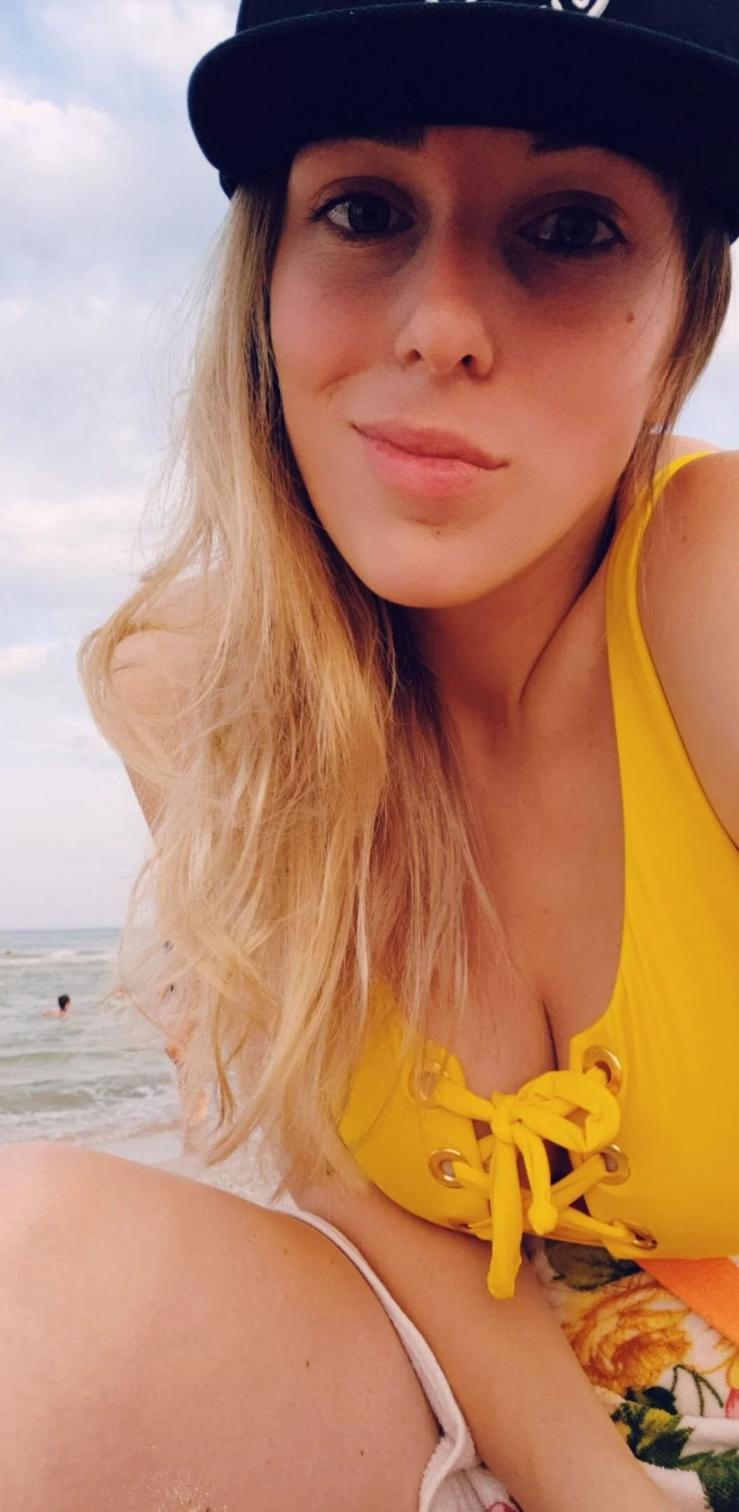XXX Porn Photo of Nude MommmyYummy 1