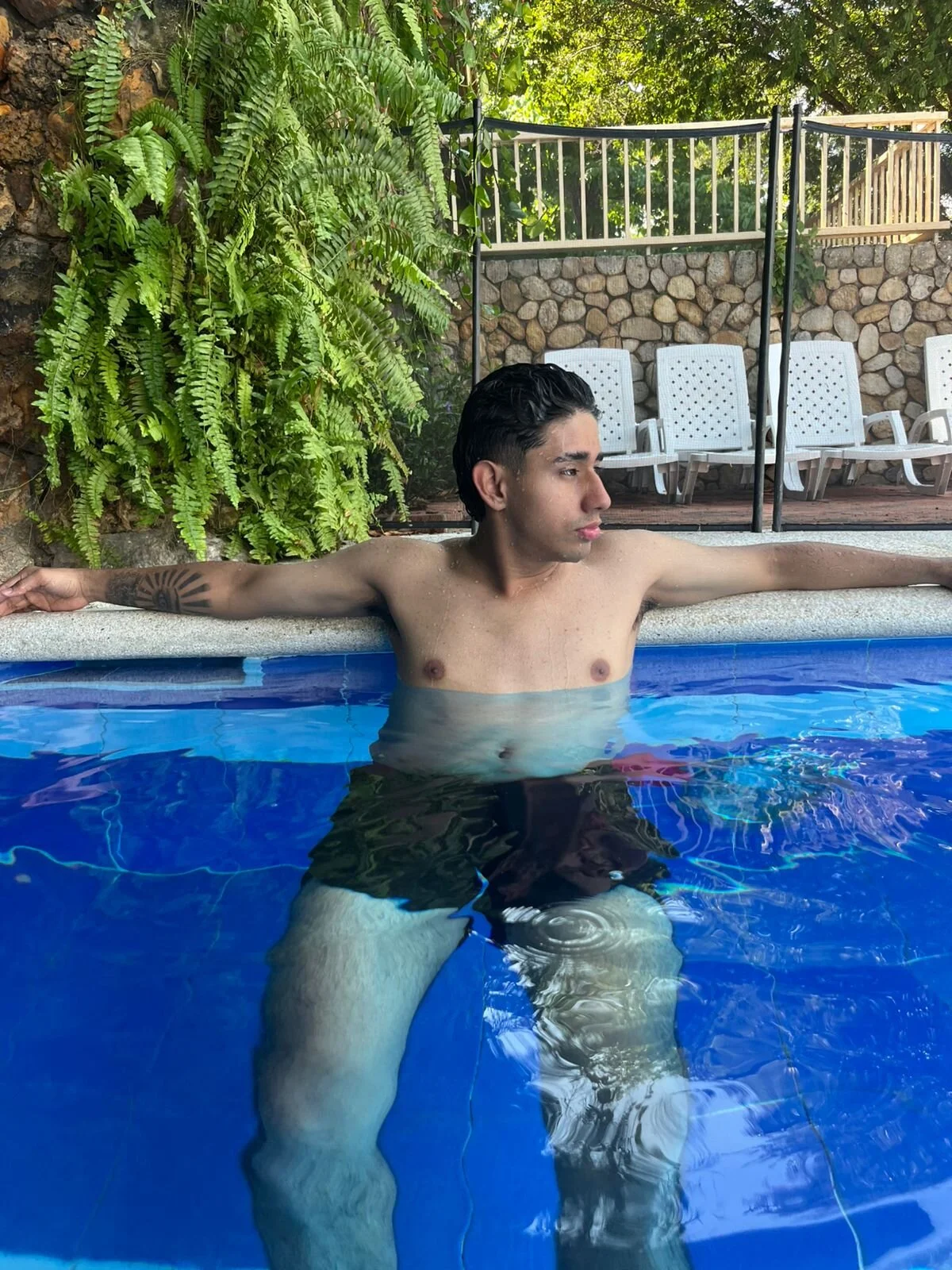 XXX Porn Photo of Nude isaak_miller_ 5